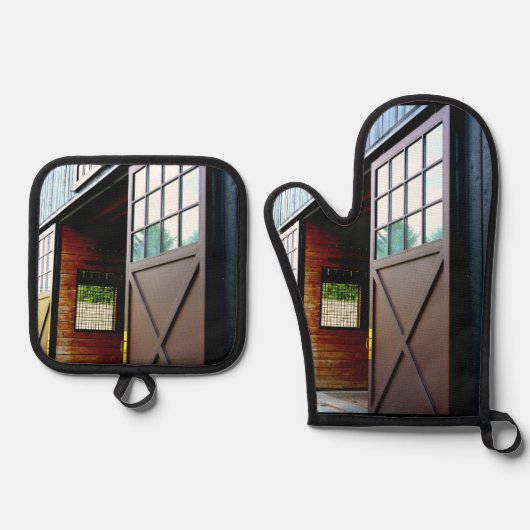 Schuurdeur perspectief ovenwant & pannenlap set (Voorkant)