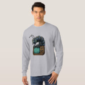 Sci-Fi Insect Retro Tech Lange Mouwen T-shirt (Voorkant volledig)