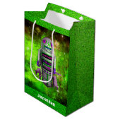 Sci Fi robotarrobot groene melkwegstelsel - aangep Medium Cadeauzakje (Voorkant Gekanteld)