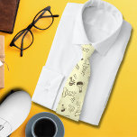 Science Chemistry Teacher Pattern Stropdas<br><div class="desc">Het mannen stropdas heeft een boeiend patroon geïnspireerd op wetenschappelijke apparatuur en labartikelen, waardoor het een perfect geschenk is voor cadeau aan een vader of docent. Het ontwerp toont een verscheidenheid aan wetenschappelijke instrumenten en symbolen, zoals bekers, testbuizen, microscopen, atomen en formules. De ingewikkelde details van deze onderdelen voegen diepte...</div>