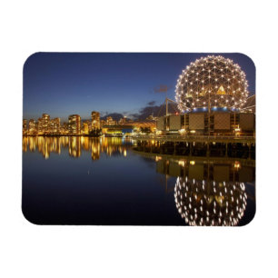 Science World en CBD weerspiegeld in False Creek, Magneet