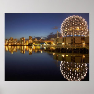 Science World en CBD weerspiegeld in False Creek, Poster
