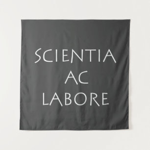 Scientia ac labore wandkleed