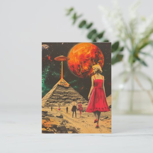 Scifi Fantasy Aliens en vrouw in rode jurk Briefkaart (Staand voorkant)