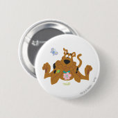 Scooby-Doo Admiring Flower Ronde Button 5,7 Cm (Voorkant /achterkant)