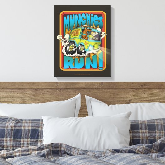 Scooby-Doo and Shaggy "Munchies Run!" Canvas Afdruk (Insitu (Slaapkamer))