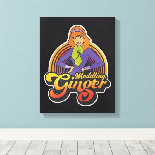 Scooby-Doo | "Meddling Ginger" Daphne Canvas Afdruk (Insitu (Houten vloer))