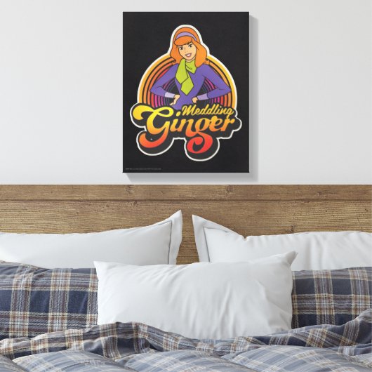 Scooby-Doo | "Meddling Ginger" Daphne Canvas Afdruk (Insitu (Slaapkamer))