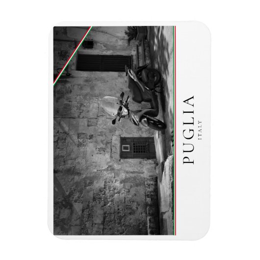 Scooter in zwart-wit in Puglia Magneet (Verticaal)