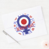 Scooter Meisje ontwerp op doel achtergrond Ronde Sticker (Envelop)