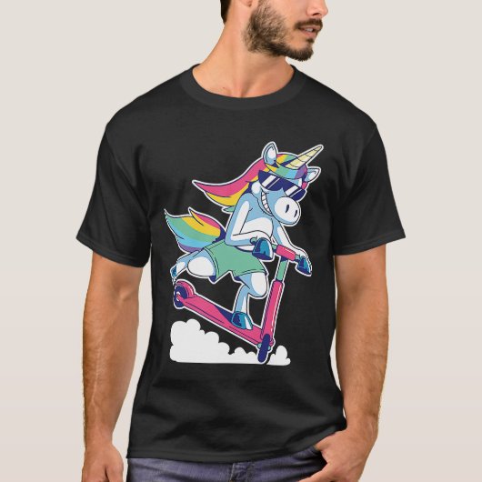 Scooter Riding Unicorn Mythical Creater Pegasus F T-shirt (Voorkant)