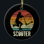 Scooter  Sunset Retro E-Scooter Design Keramisch Ornament<br><div class="desc">Scooter retro design zonsondergang voor electro city scooter vader en alle chauffeurs. E-Scooter is het motto voor alle retro vrienden die niet alleen van skateboards houden. Scooter sunset silhouet ontwerp voor chauffeur. Voor Retro E-Scooter en degenen die er een willen worden. City Scooter souvenir voor electro vrienden. Kunstwerk voor retro...</div>