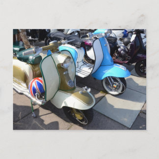 Scooters bij een vergadering briefkaart