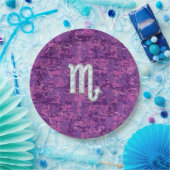 Scorpio Zodiac Sign on Fuchsia Digital Camo Papieren Bordje (Feest)