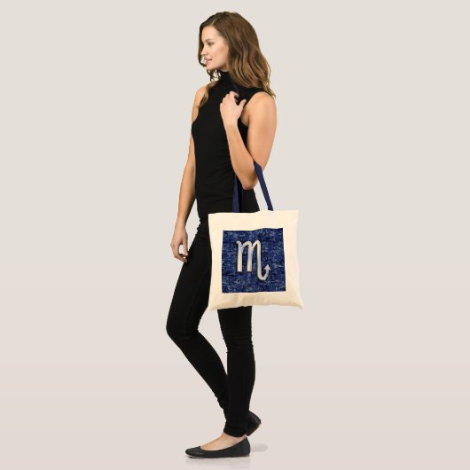 Scorpio Zodiac Symbool op Navy Blue Camo Tote Bag (Voorkant (model))