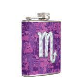 Scorpio Zodiac-symbool op roze digitale camouflage Heupfles (Rechts)