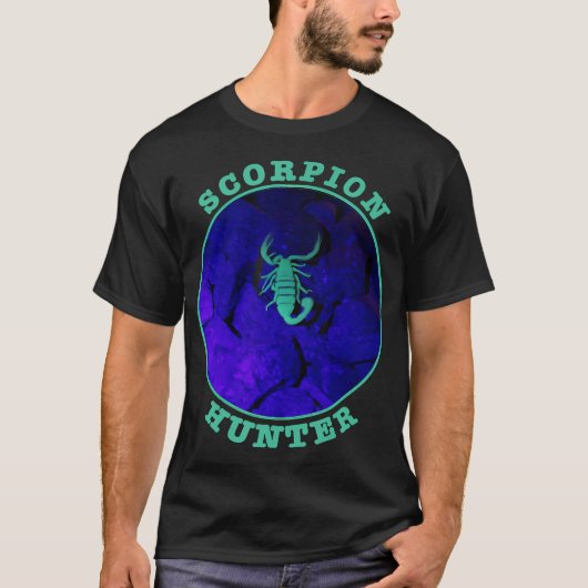 Scorpion Hunter Arachnids Desert Night Watch Desii T-shirt (Voorkant)