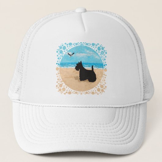 Scottie op het strand met meeuw trucker pet (Voorkant)