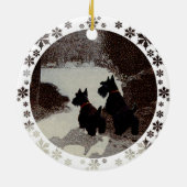 Scotties op Surreal Winter Night Keramisch Ornament (Achterkant)
