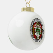 Scottish Clan Cameron Tartan en Crest Keramische Bal Ornament (Links)