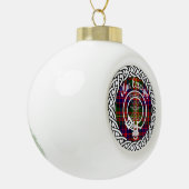 Scottish Clan Carnegie Tartan en Crest Keramische Bal Ornament (Links)
