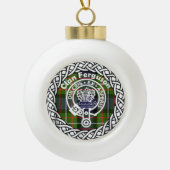 Scottish Clan Ferguson Tartan en Crest Keramische Bal Ornament (Voorkant)