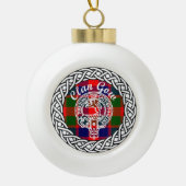 Scottish Clan Gow Tartan en Crest Keramische Bal Ornament (Voorkant)