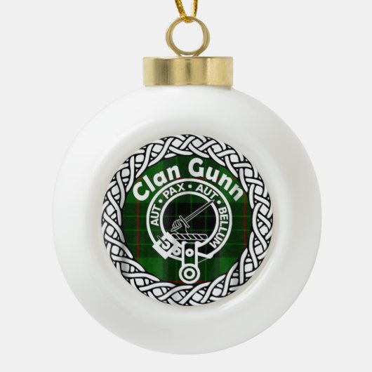 Scottish Clan Gunn Tartan en Crest Keramische Bal Ornament (Voorkant)
