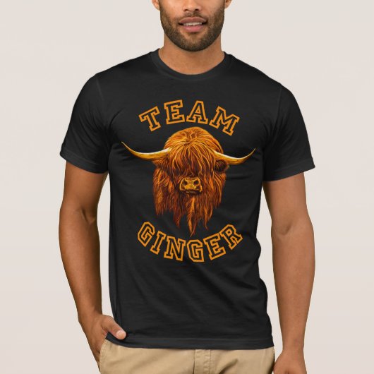 Scottish Highland Cow Celebrates Team Ginger T-shirt (Voorkant)