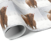 Scottish Highland Cow Licking Snowflakes Cadeaupapier (Rol Hoek)
