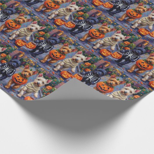 Scottish Terrier Dogs in Halloween Costumes Cadeaupapier (Hoek)