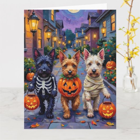 Scottish Terrier Dogs in Halloween Costumes Kaart (Gele Bloem)