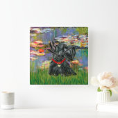 Scottish Terrier in Monet's Lilies Vierkante Klok (Huis)