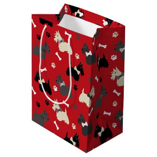 Scottish Terrier Paws and Botten Red Medium Cadeauzakje (Achterkant Gekanteld)