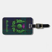 Scottish Thistle on Dark Tartan Custom Name Bagagelabel (Voorkant horizontaal)