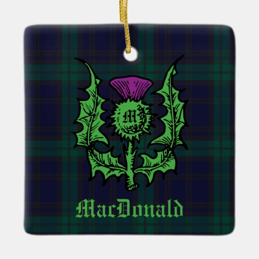 Scottish Thistle on Dark Tartan Custom Name Keramisch Ornament (Voorkant)