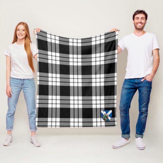 Scotts MacFarlane Zwart Wit Schotse Ruit Tartan Fleece Deken (In situ)