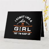 Scout als een meisje proberen bij te houden kaart (Gele Bloem)