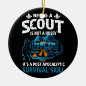 Scout zijn is geen hobby, maar een apocalyptische  keramisch ornament (Voorkant)