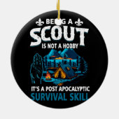 Scout zijn is geen hobby, maar een apocalyptische  keramisch ornament (Achterkant)