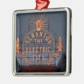 Scranton Electric City Metalen Ornament (Links)