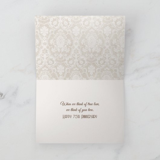 Scrapbook op Damask voor 75e Jubileum Kaart (Binnen)