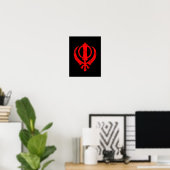 Scratched Red Sikh Khanda-symbool op zwart Poster (Thuiskantoor)