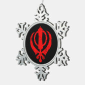 Scratched Red Sikh Khanda-symbool op zwart Tin Sneeuwvlok Ornament (Rechts)