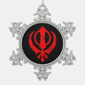 Scratched Red Sikh Khanda-symbool op zwart Tin Sneeuwvlok Ornament (Voorkant)