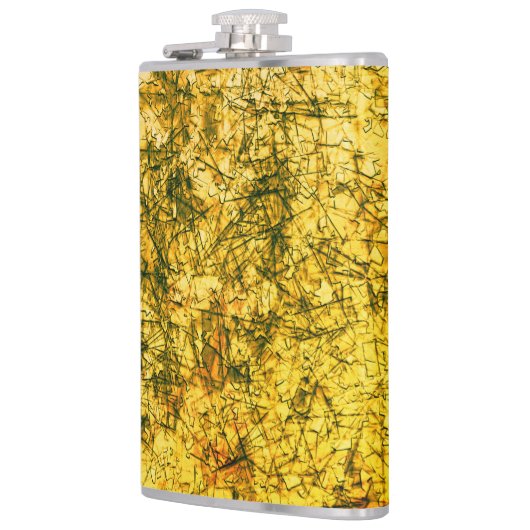 Scratches op krassen op een lichtgevlekte graver heupfles (Links)