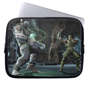 Screenshot: Grundy vs Green Arrow Laptop Sleeve