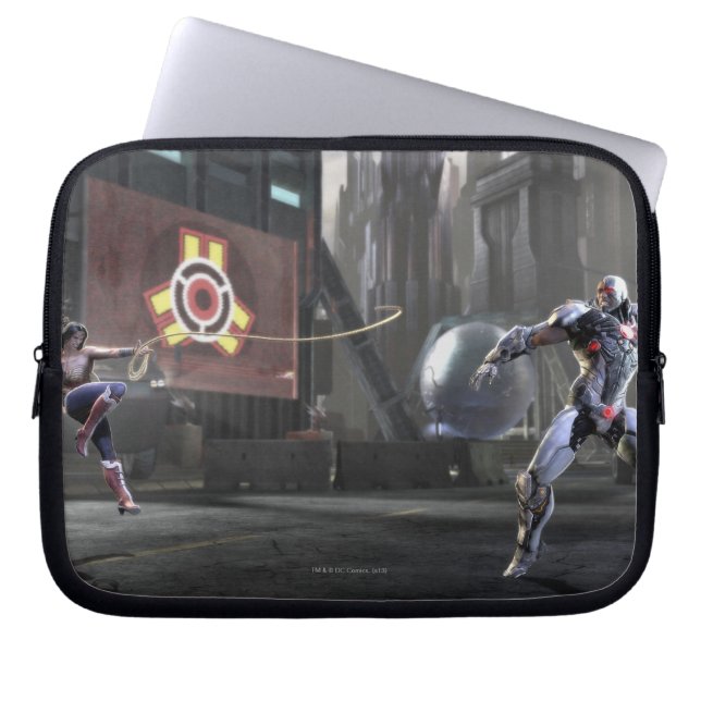 Screenshot: Wonder Woman vs Cyborg 2 Laptop Sleeve (Voorkant)