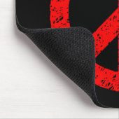 Scribble Stenciled Peace Symbol - Rood op zwart Muismat (Hoek)