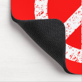 Scribble Stenciled Peace Symbol - Wit op rood Muismat (Hoek)